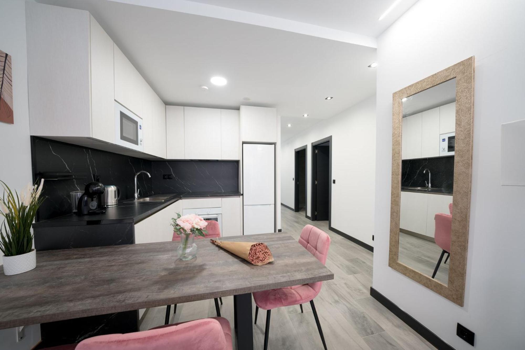Apartamentos Go La Circular-Parking Gratuito Вальядолид Экстерьер фото