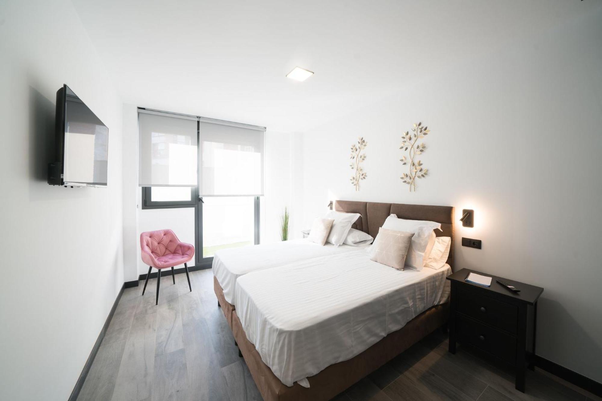 Apartamentos Go La Circular-Parking Gratuito Вальядолид Экстерьер фото